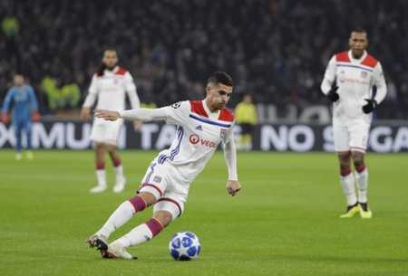 人挺身而出 人挺身而出